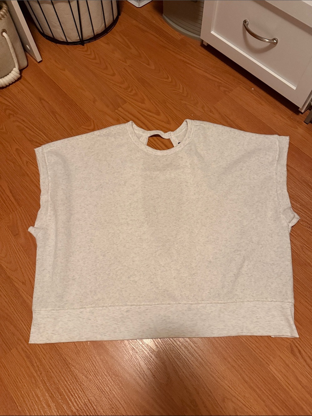 Short-Sleeve Boxy Athletic Top in Light Heather Cream